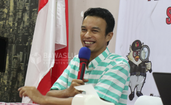 Anggota Bawaslu Kabupaten Buol, Koordinator Divisi Hukum Pencegahan dan Partisipasi Masyarakat dan Humas (HP2H), Moh. Taufik Abdullah.