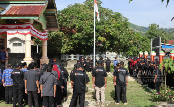 Suasana Pelaksanaan Upacara Peringatan Hari Kesaktian Pancasila yang dilaksanakan di Halaman Kantor Bawaslu Kabupaten Buol, Selasa (1/10/2024).